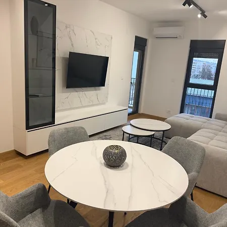 דירה Montenegro White