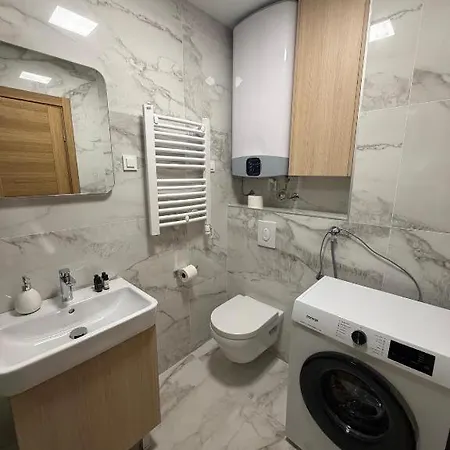Montenegro White Daire