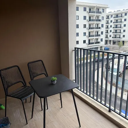 Montenegro White * Podgoriçe