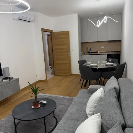 Montenegro White * Podgorica