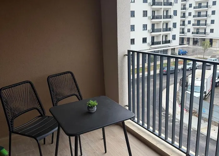 Montenegro White * Podgoriçe